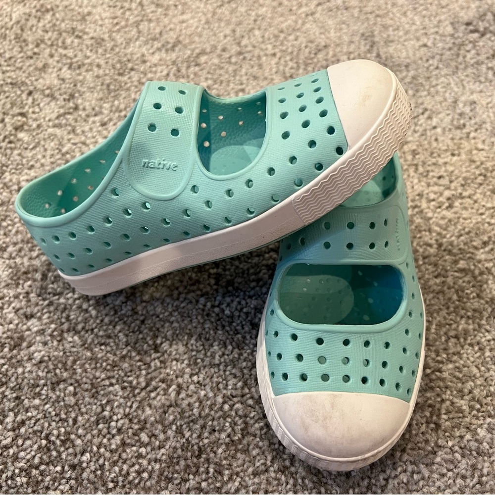 Size 9 Toddler Native Shoes